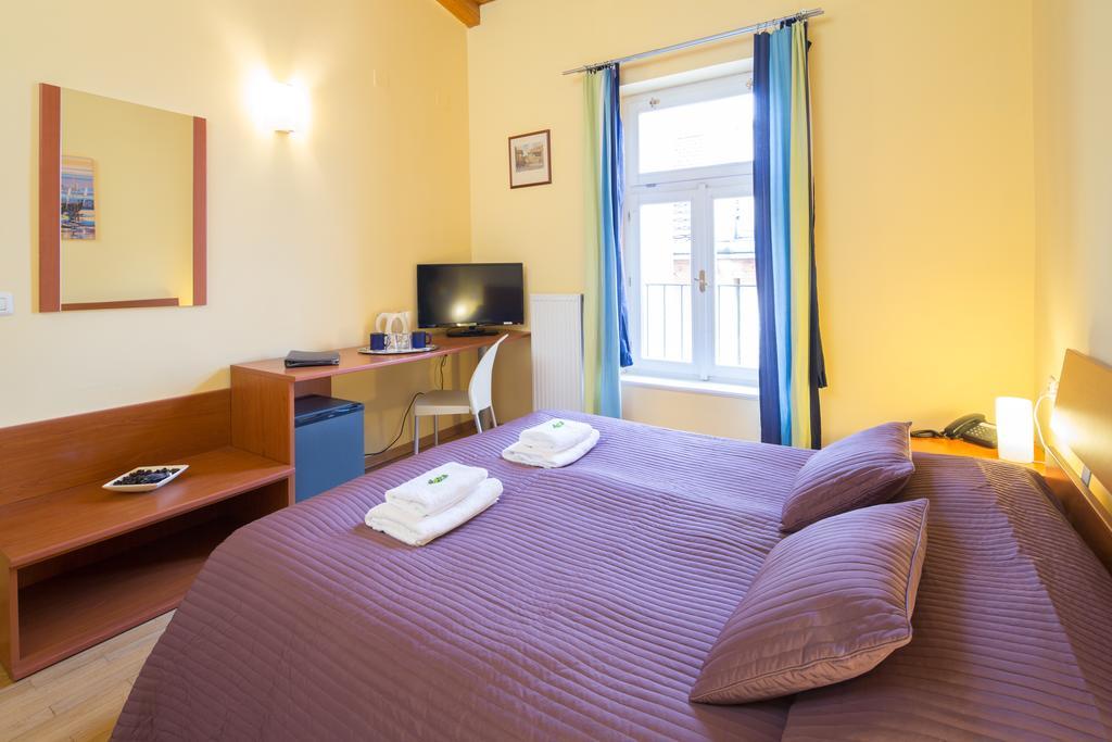 City Lounge Hotel Prag Rum bild