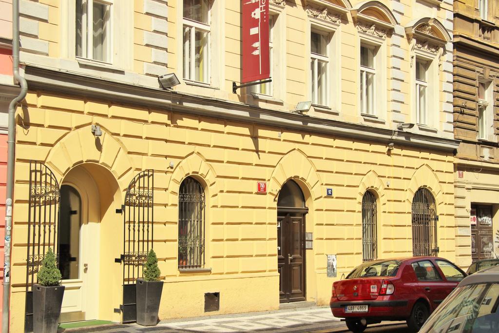 City Lounge Hotel Prag Exteriör bild