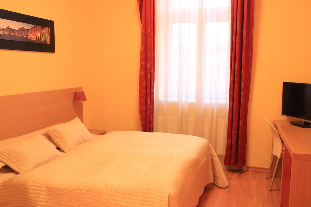 City Lounge Hotel Prag Exteriör bild
