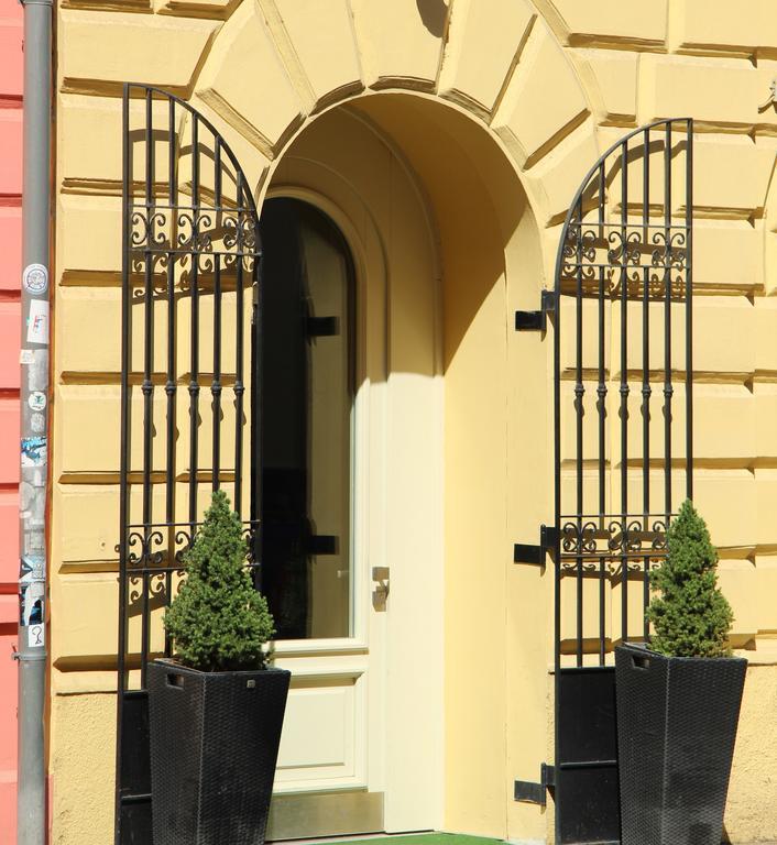 City Lounge Hotel Prag Exteriör bild