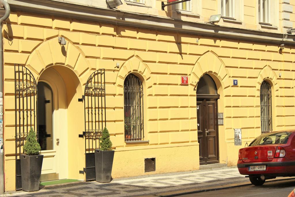 City Lounge Hotel Prag Exteriör bild